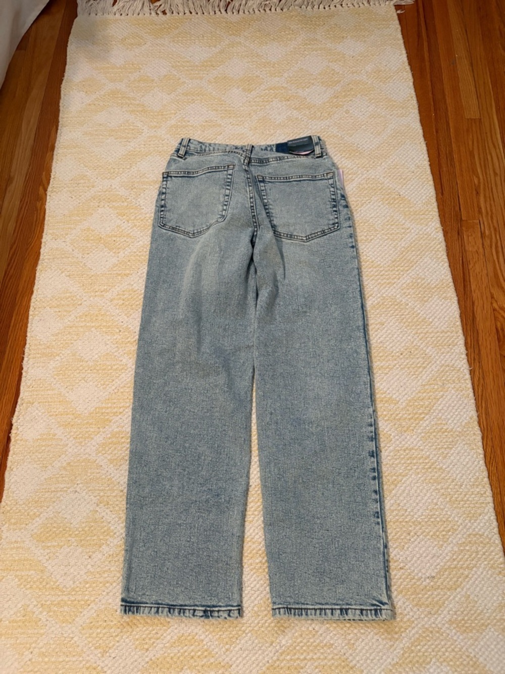 Wild Fabel90s Relaxed Straight Light Wash Jeans - Picture 3 of 4
